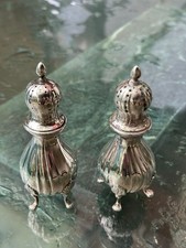 ZWEI VINTAGE ZUCKER STREUER