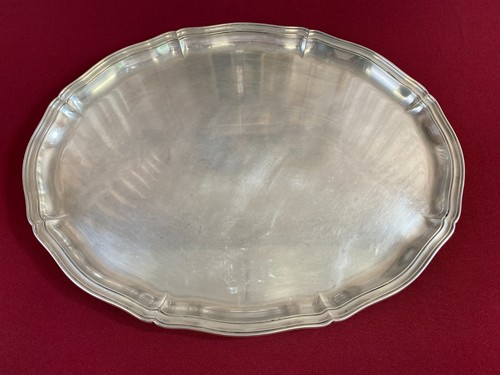 Grosses tablett aus metall - grosses,